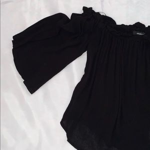 Black mid sleeve cropped blouse